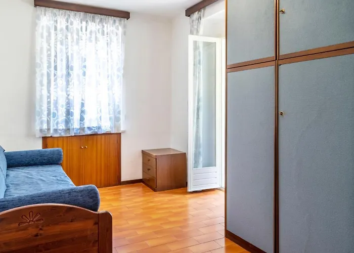 Al By Interhome Carmine